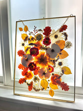 Load image into Gallery viewer, Golden 11"x14" Rectangular Frame Custom Floral Preservation
