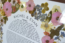 Load image into Gallery viewer, Natural Oak Wooden Square Frame 20" x 20" Custom Floral Preservation