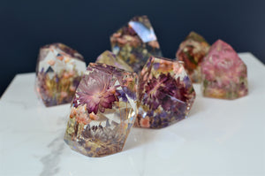 Golden Everlasting Daisy Pink Moon crystal