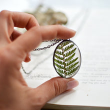 Load image into Gallery viewer, Cinnamon Fern leaf, Oval pendant, terrarium jewelry