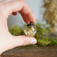 Load image into Gallery viewer, Lily of the valley necklace Mom gift real flower jewelry eco resin jewelry terrarium necklace mothers day gift