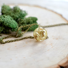 Load image into Gallery viewer, Preserved Star Flower small sphere necklace