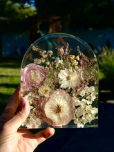 Load image into Gallery viewer, Custom Floral Resin Slabs - Bridal Bouquets, Memorial Flowers, dried flower preservation