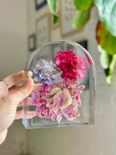 Load image into Gallery viewer, Custom Floral Resin Slabs - Bridal Bouquets, Memorial Flowers, dried flower preservation