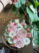 Load image into Gallery viewer, 10" Round Metal Frame, Custom Floral Preservation, Framed Pressed Flowers