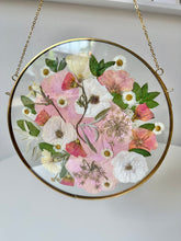 Load image into Gallery viewer, 10" Round Metal Frame, Custom Floral Preservation, Framed Pressed Flowers