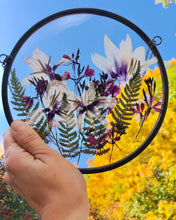 Load image into Gallery viewer, 10" Round Metal Frame, Custom Floral Preservation, Framed Pressed Flowers