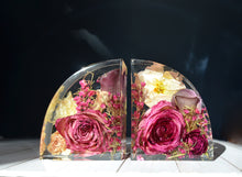 Load image into Gallery viewer, Custom Flower Preservation, Wedding Flower Art home Decor Functional resin and glass pieces