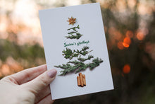 Load image into Gallery viewer, Holiday Winterbery Greeting Card Set - 8 cards