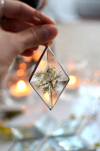 Pressed Flowers Glass Ornament - Queen Anne's Lace, Bevel suncatcher