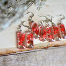 Load image into Gallery viewer, Red flower earrings
