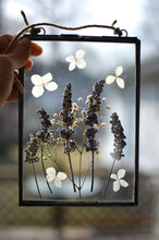 Load image into Gallery viewer, Pressed flower frame