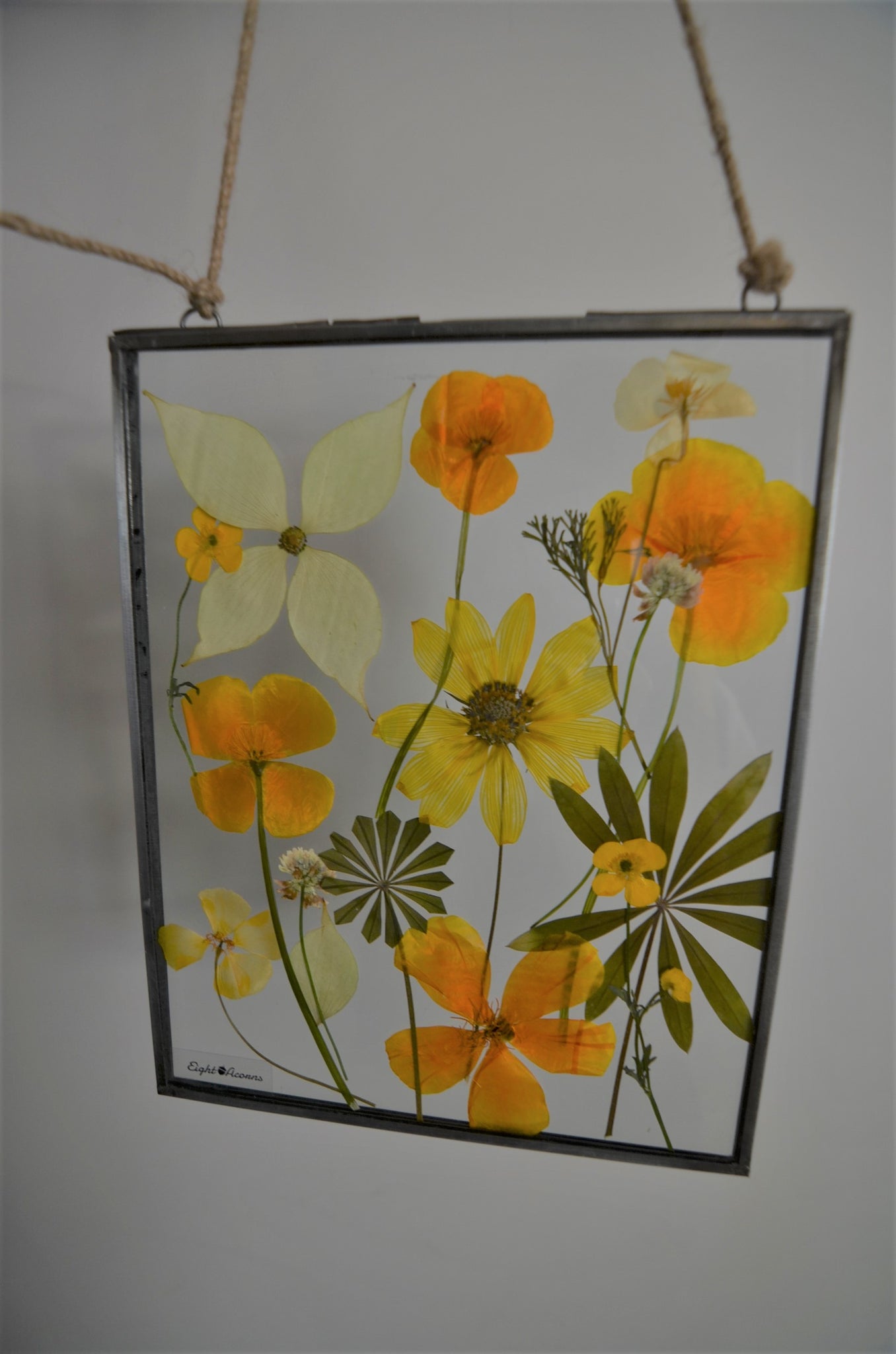 Pressed flower frame – Eight Acorns Floral Preservation