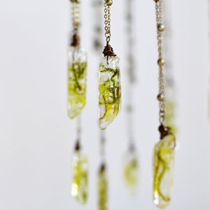 (Wholesale) Crystal moss necklace / Raw Crystal 21"