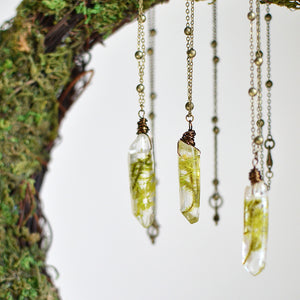 (Wholesale) Crystal moss necklace / Raw Crystal 21"