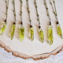 Load image into Gallery viewer, (Wholesale) Crystal moss necklace / Raw Crystal 21&quot;