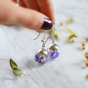 (Wholesale) Purple limonium sphere earrings, silver