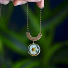 Load image into Gallery viewer, Real Pressed Daisy brass necklace