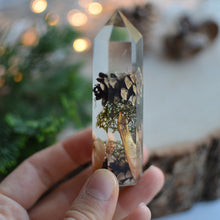 Load image into Gallery viewer, HOLIDAY SPECIAL Obelisk crystal point, flower terrarium décor - Pinecone/moss