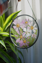 Load image into Gallery viewer, Round pressed flower wall hanging - Cosmos/Fern