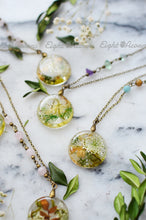 Load image into Gallery viewer, Terrarium Moss necklace nature jewelry 