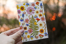 Load image into Gallery viewer, Summer Garden Flowers - Pressed flower collection card