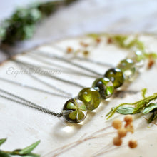 Load image into Gallery viewer, Four leaf clover necklace