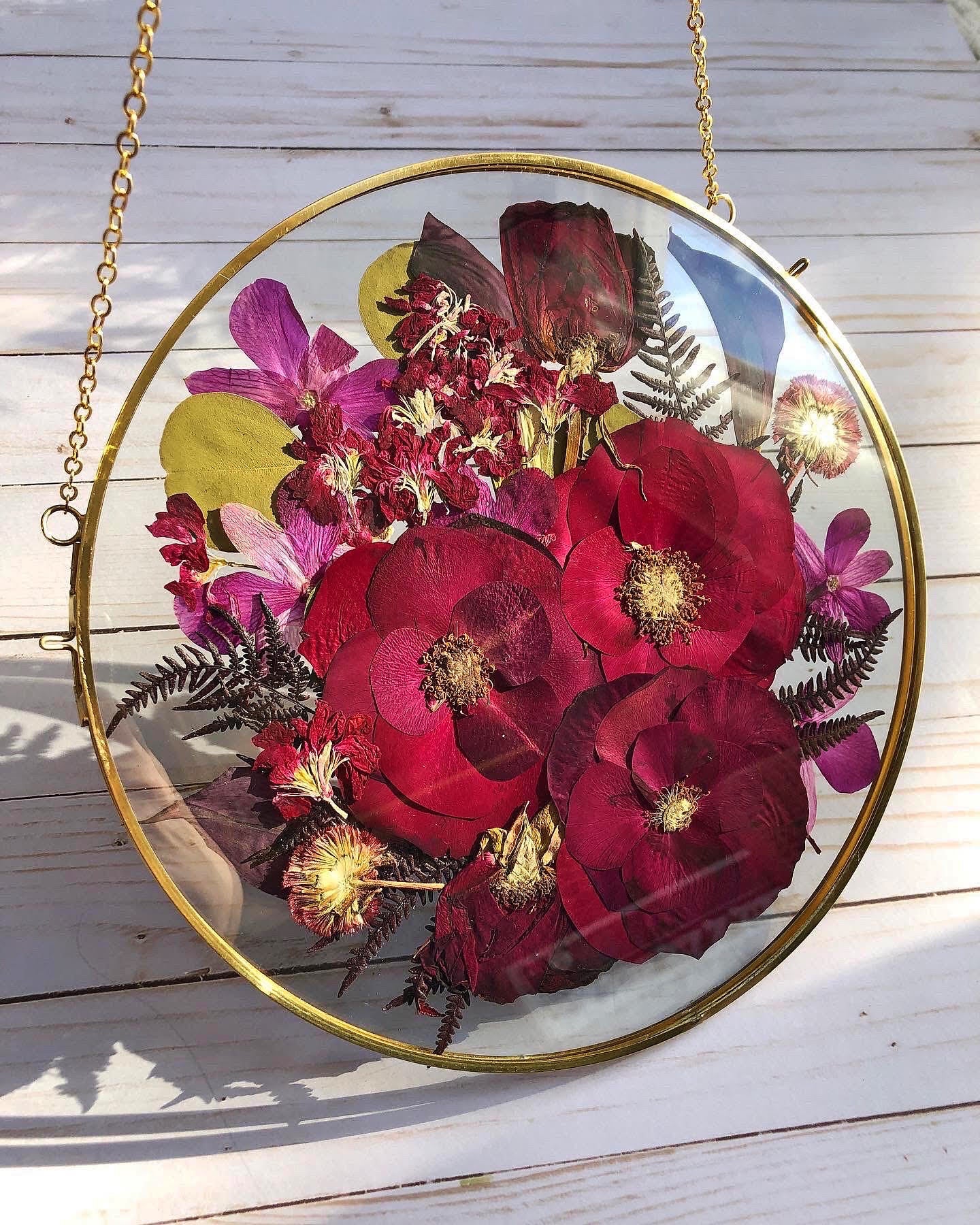 10 Round Metal Frame, Custom Floral Preservation, Framed Pressed Flowers
